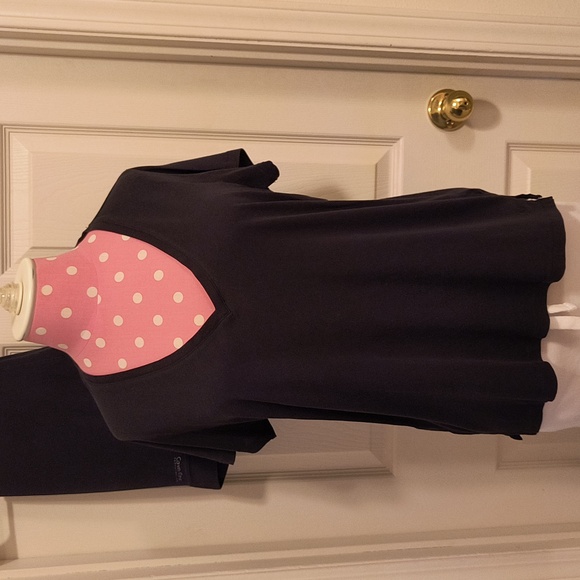 Victoria's Secret V-neck Tee M Black - Picture 1 of 11